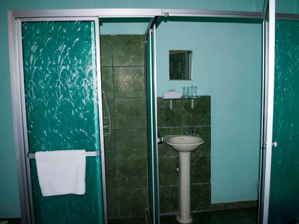 Hotel Jackie'S House Puntarenas Room photo